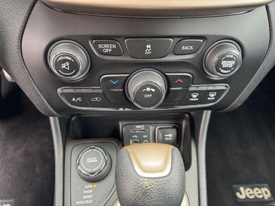 2015 Jeep Cherokee Sport