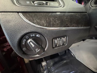 2014 Chrysler Town & Country Touring-L
