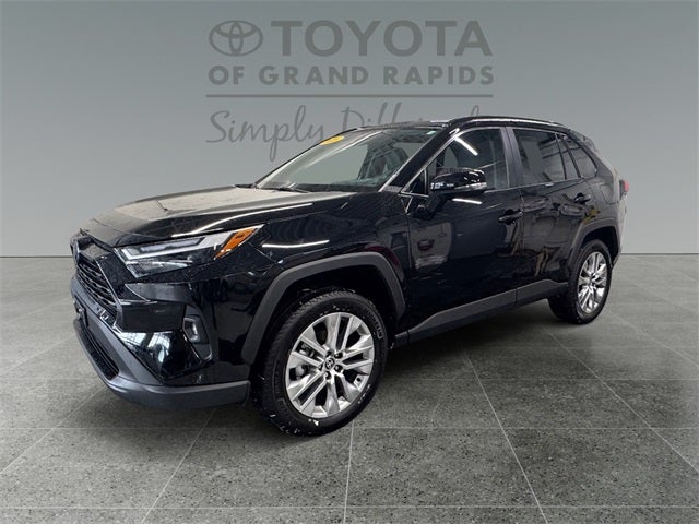 2025 Toyota RAV4 XLE Premium
