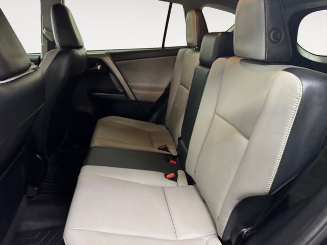2017 Toyota RAV4 Platinum