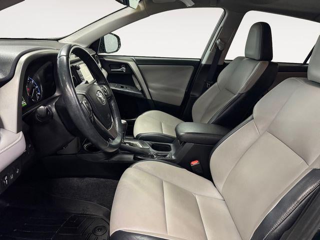 2017 Toyota RAV4 Platinum