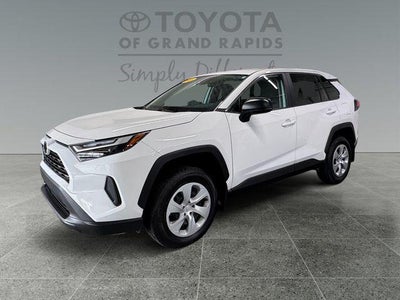 2025 Toyota RAV4 LE