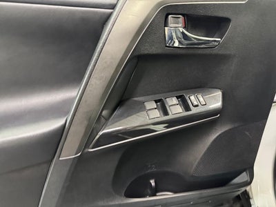 2016 Toyota RAV4 SE