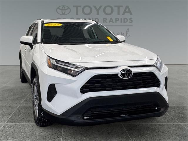 2022 Toyota RAV4 XLE