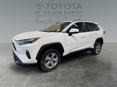 2022 Toyota RAV4 XLE