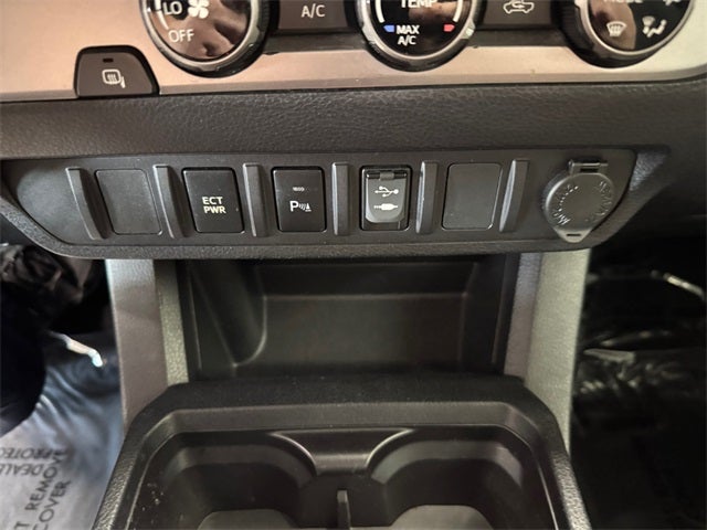 2017 Toyota Tacoma SR5 V6