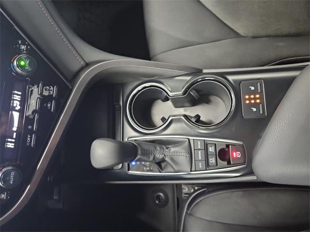 2019 Toyota Camry Hybrid LE