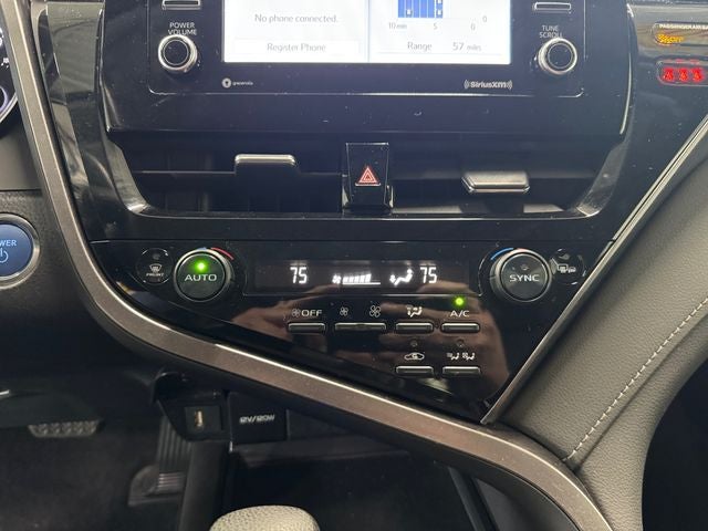 2022 Toyota Camry Hybrid LE