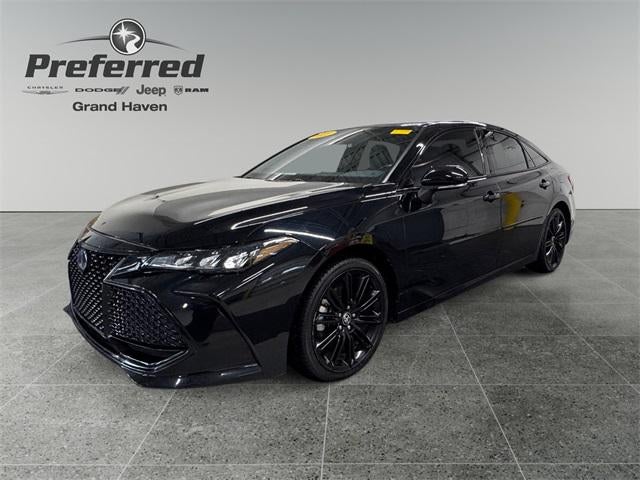 2022 Toyota Avalon Hybrid XSE