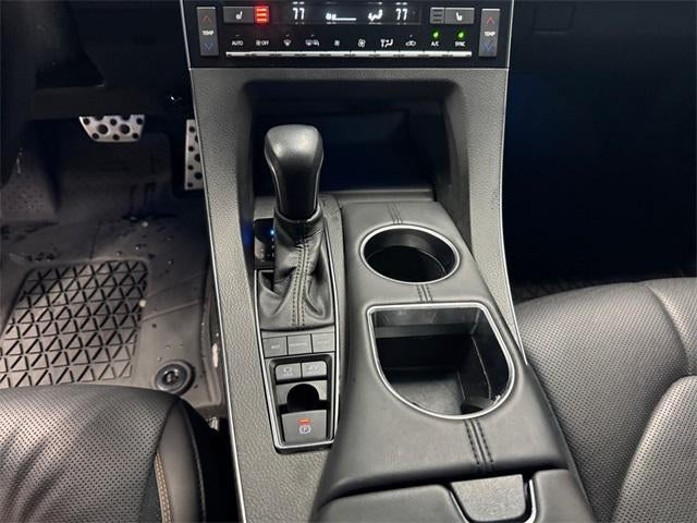 2022 Toyota Avalon Hybrid XSE