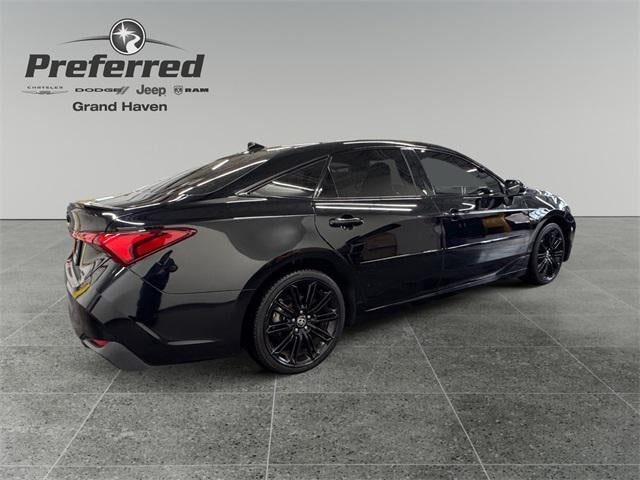 2022 Toyota Avalon Hybrid XSE