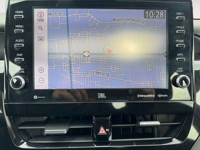 2022 Toyota Camry Hybrid XLE