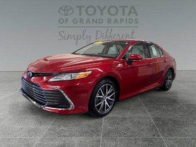 2024 Toyota Camry Hybrid XLE