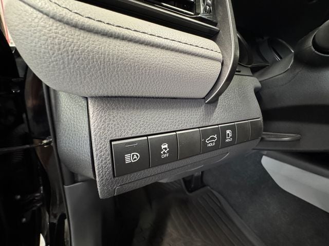 2022 Toyota Camry Hybrid SE