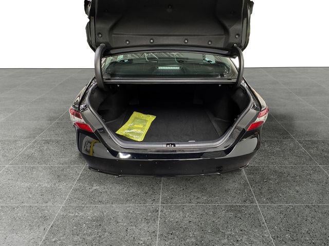 2022 Toyota Camry Hybrid SE