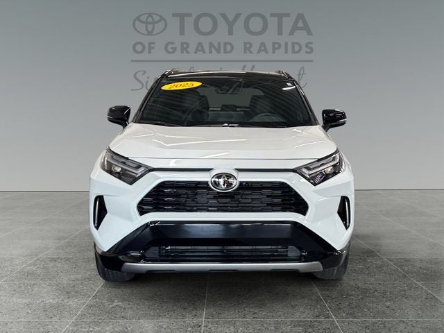 2025 Toyota RAV4 Hybrid XSE