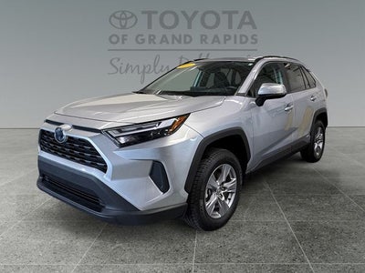 2022 Toyota RAV4 Hybrid XLE