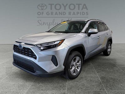 2022 Toyota RAV4 Hybrid XLE