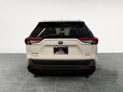 2022 Toyota RAV4 Hybrid XLE