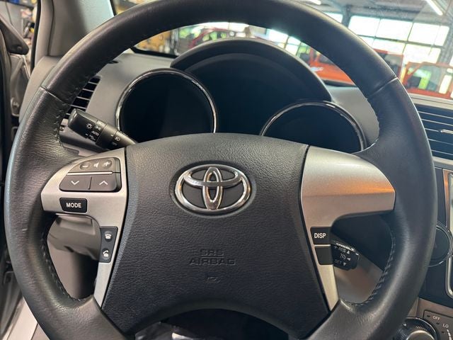 2013 Toyota Highlander SE