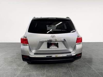 2013 Toyota Highlander SE