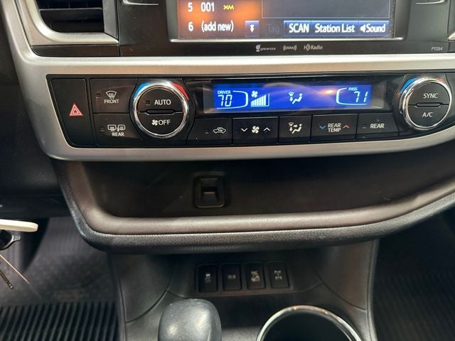 2016 Toyota Highlander LE Plus V6