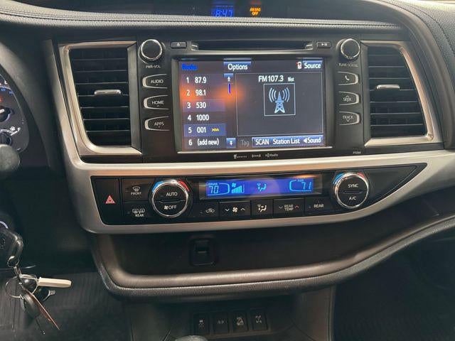 2016 Toyota Highlander LE Plus V6