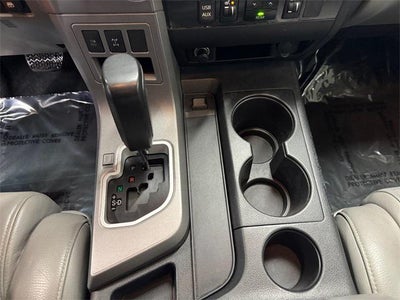 2014 Toyota Sequoia SR5 5.7L