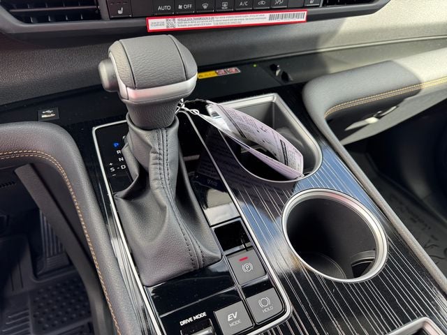 2026 Toyota Sienna Woodland Edition 7 Passenger
