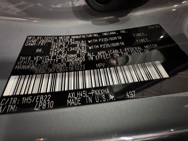 2025 Toyota Sienna Woodland Edition 7 Passenger