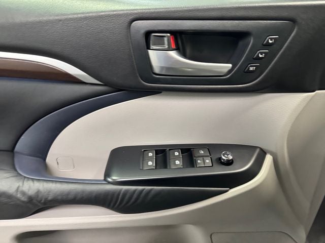 2015 Toyota Highlander Limited Platinum V6