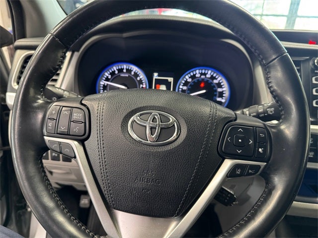 2017 Toyota Highlander Limited Platinum