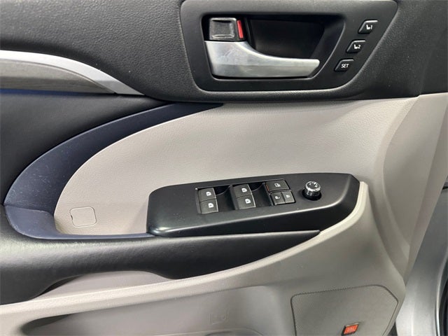 2017 Toyota Highlander Limited Platinum