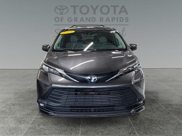 2025 Toyota Sienna XLE 7 Passenger
