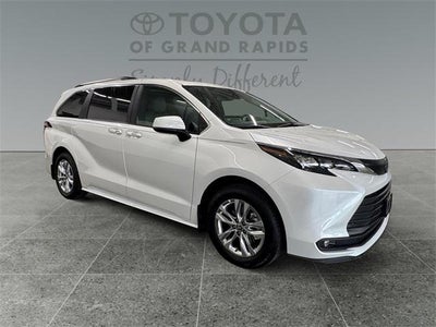 2025 Toyota Sienna XLE 7 Passenger