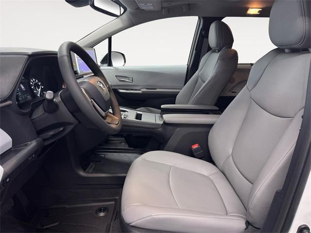2025 Toyota Sienna XLE 7 Passenger