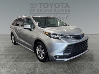 2025 Toyota Sienna XLE 7 Passenger