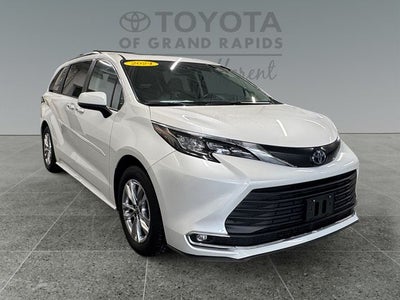 2024 Toyota Sienna XLE 7 Passenger