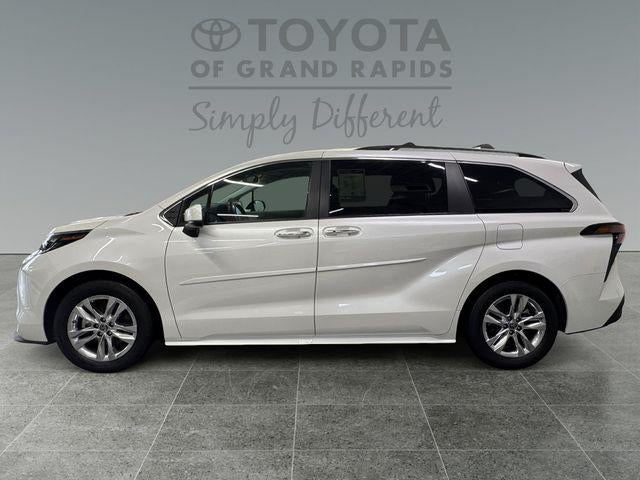 2024 Toyota Sienna XLE 7 Passenger