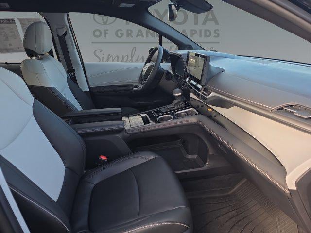 2026 Toyota Sienna XSE 7 Passenger