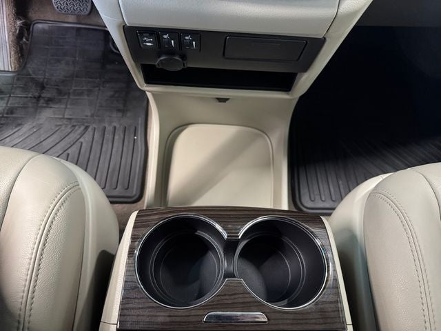 2017 Toyota Sienna XLE 8 Passenger