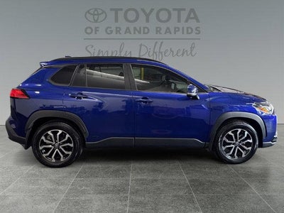 2023 Toyota Corolla Cross Hybrid SE