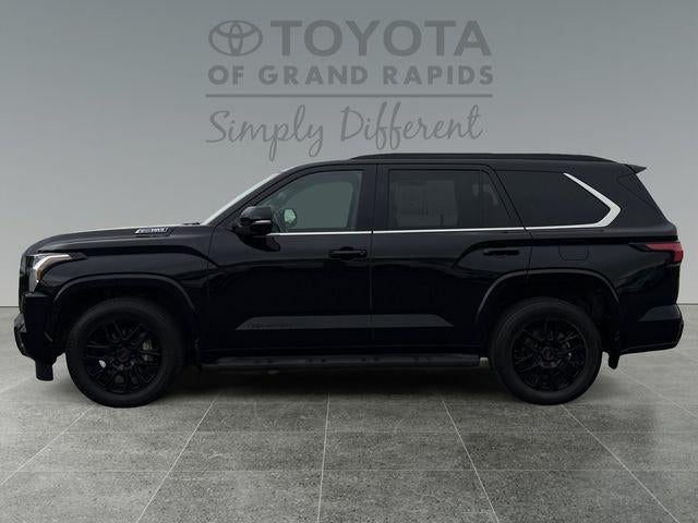 2024 Toyota Sequoia SR5