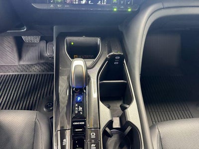 2025 Toyota Crown Signia Limited