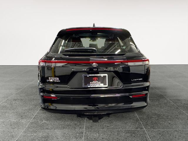 2025 Toyota Crown Signia Limited