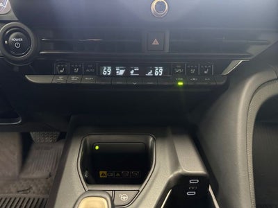 2023 Toyota Crown Platinum
