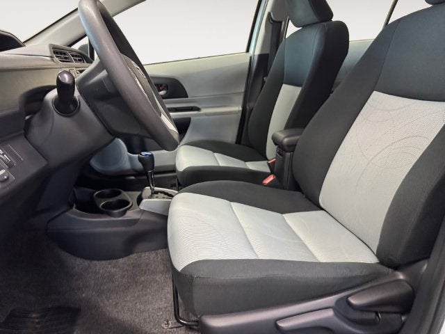 2014 Toyota Prius c Three