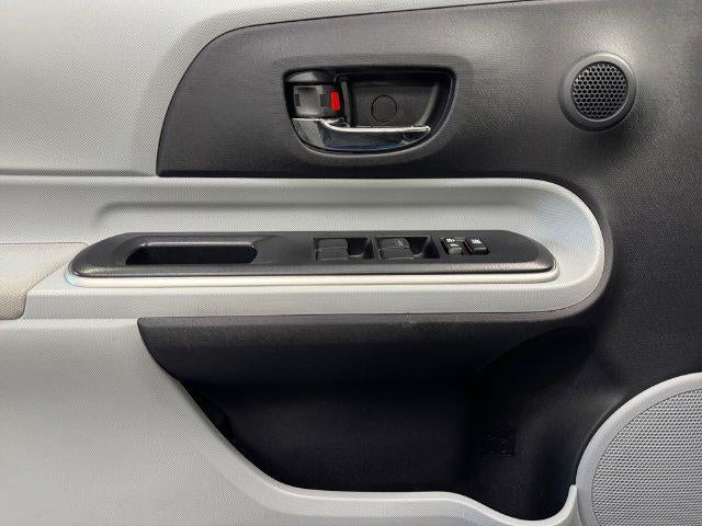 2014 Toyota Prius c Three