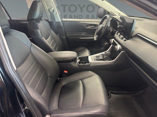 2023 Toyota RAV4 Hybrid XLE Premium