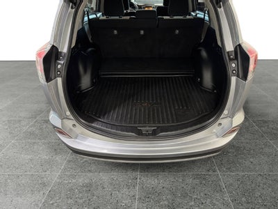 2018 Toyota RAV4 Hybrid XLE